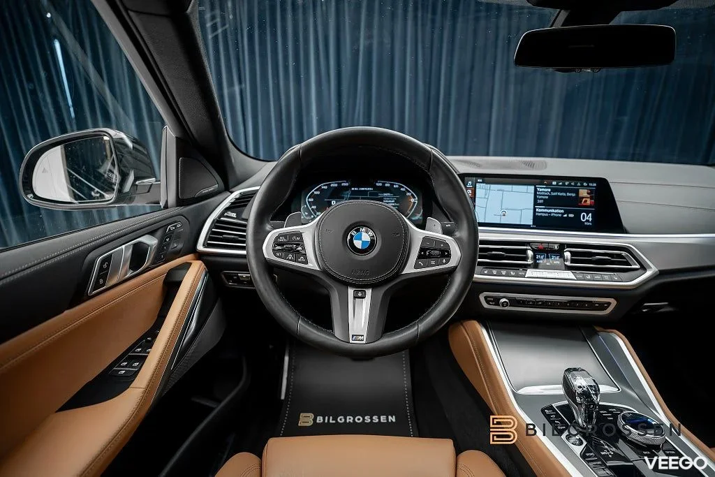 BMW X6 M50i 530hk Ultimate Edt Panorama H/K 360 Hud DAP MOMS 390kW