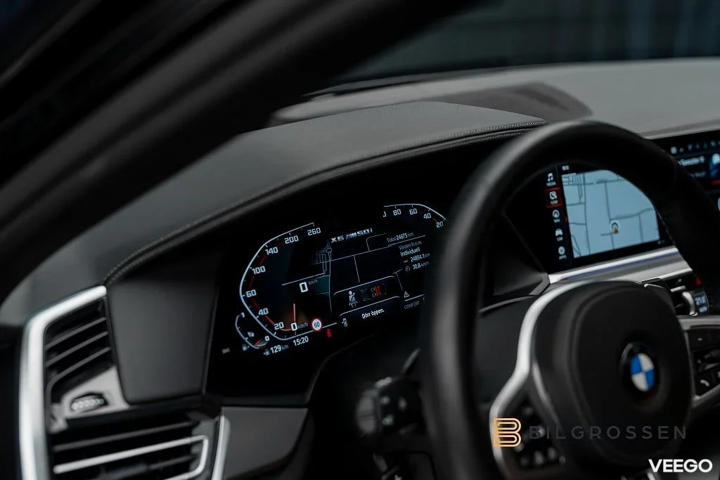 BMW X6 M50i 530hk Ultimate Edt Panorama H/K 360 Hud DAP MOMS 390kW