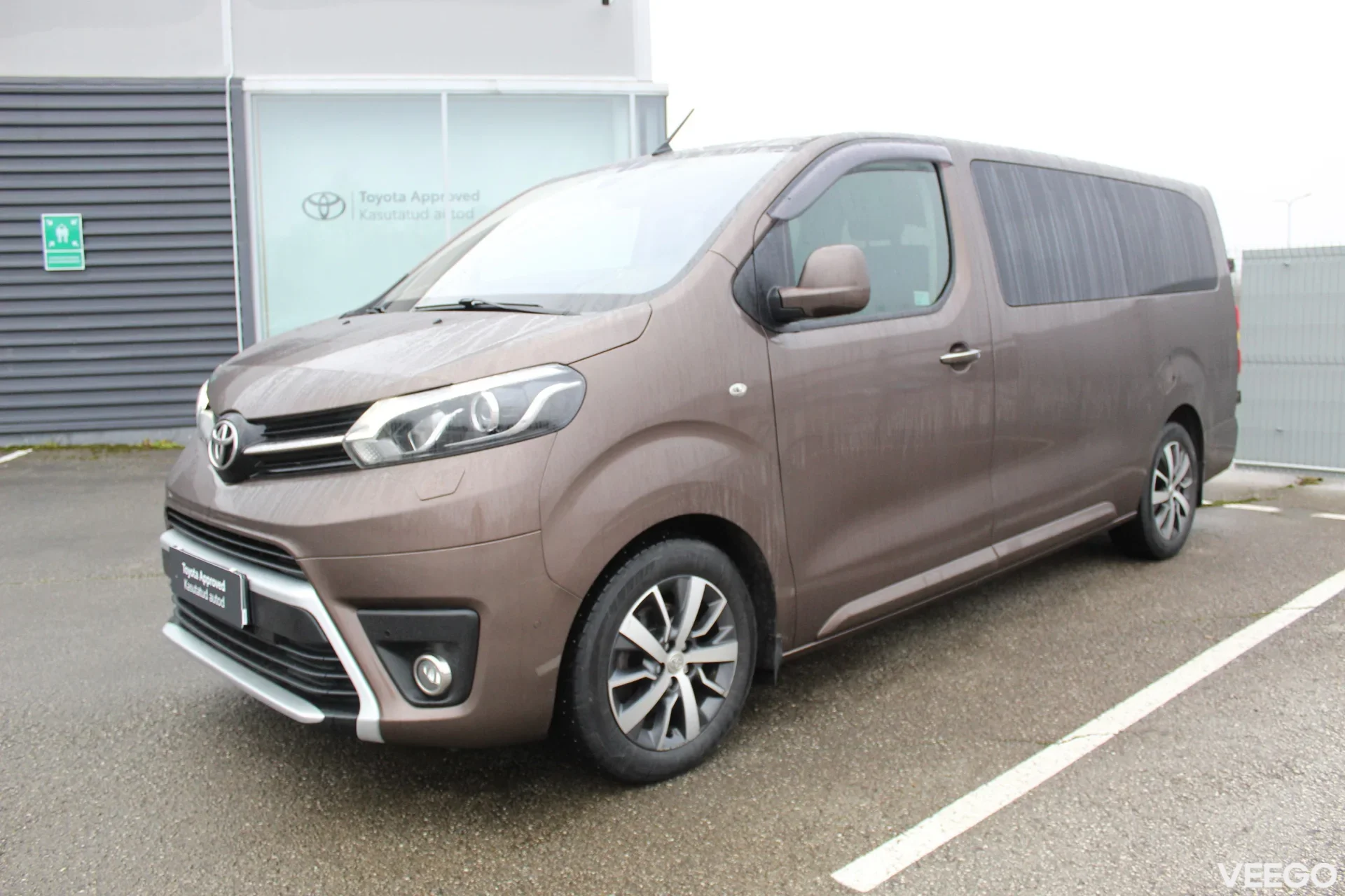 Toyota Proace Shuttle Comfort Long 8-kohta 2 130kW