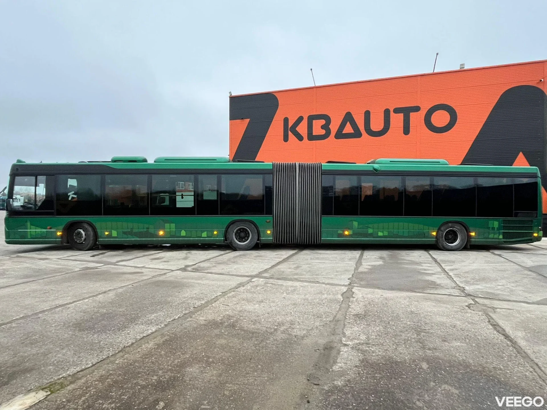 Scania K 320 CLASS 2 INTERCITY / AC / AUXILIARY HEATING / 11 units available 235kW