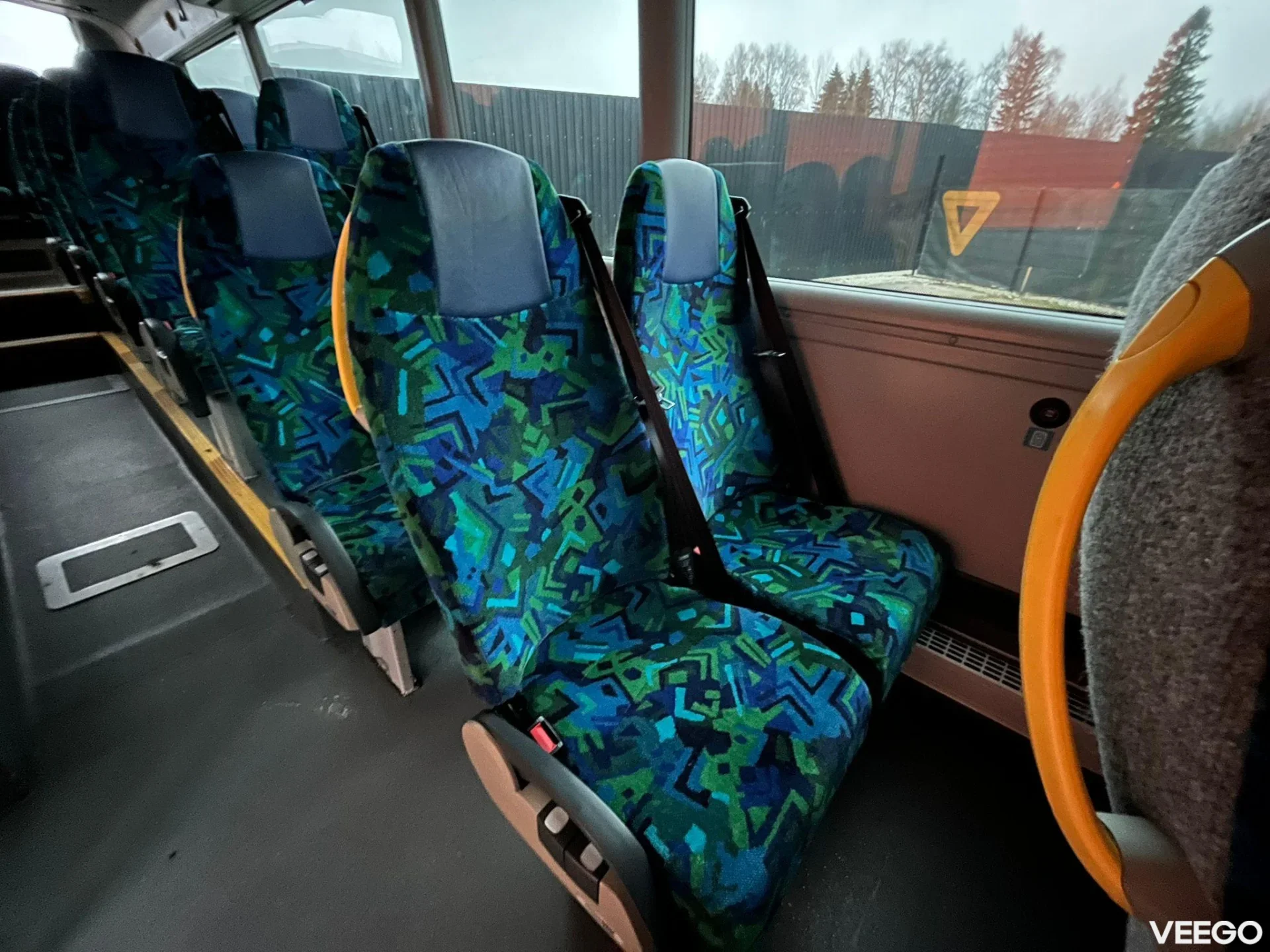 Scania K 320 CLASS 2 INTERCITY / AC / AUXILIARY HEATING / 11 units available 235kW