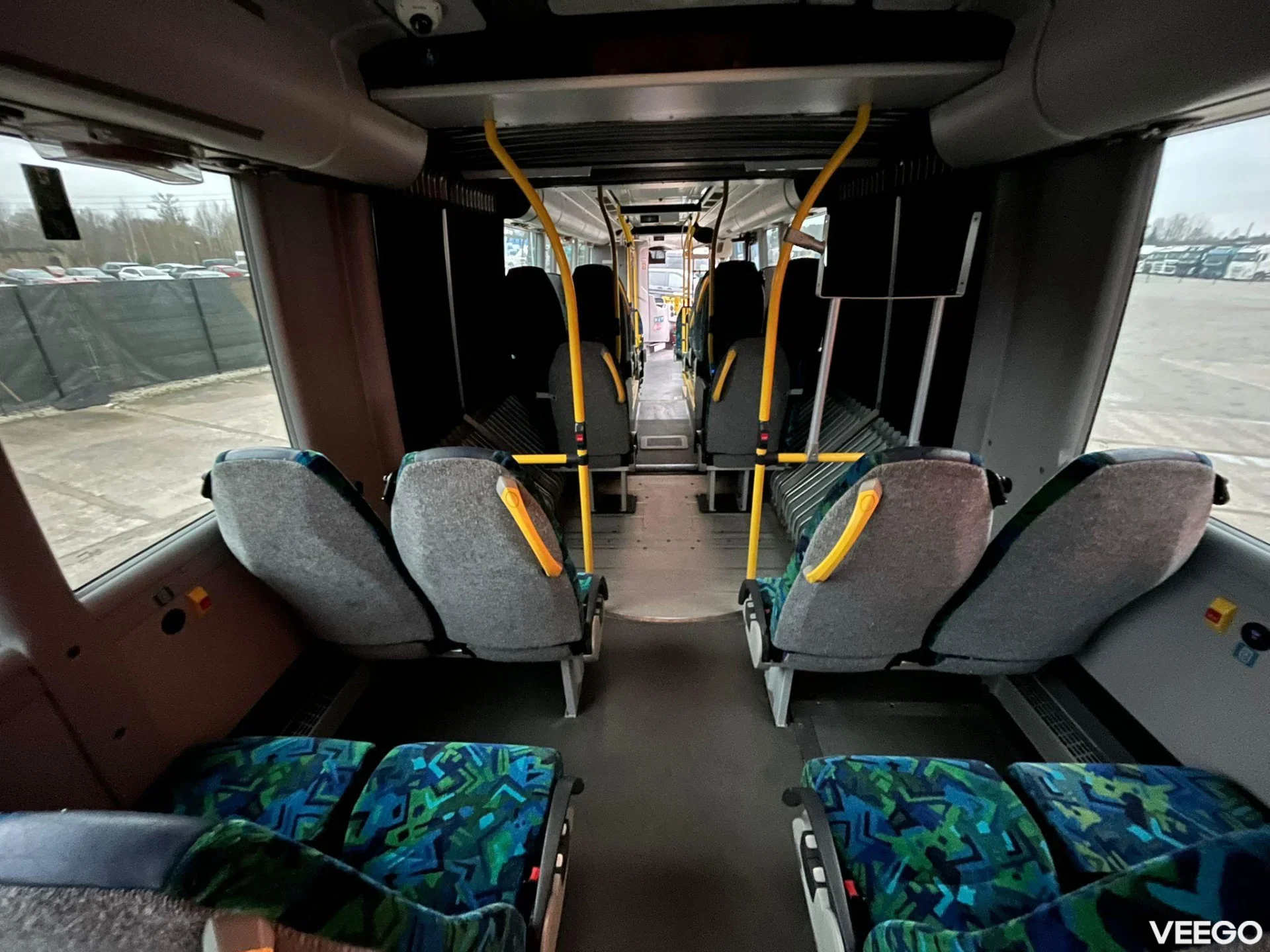 Scania K 320 CLASS 2 INTERCITY / AC / AUXILIARY HEATING / 11 units available 235kW
