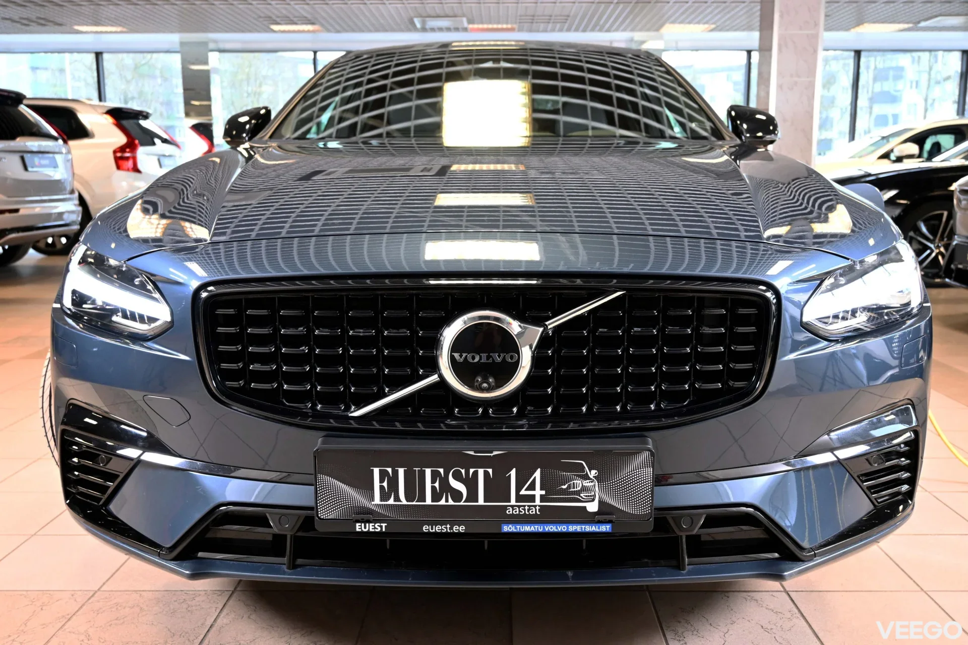 Volvo S90 AWD T8 B&W ULTIMATE DARK XENIUM INTELLI SAFE FULL 2 335kW