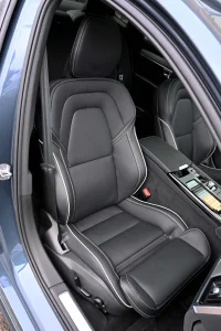 Volvo S90 AWD T8 B&W ULTIMATE DARK XENIUM INTELLI SAFE FULL 2 335kW thumbnail