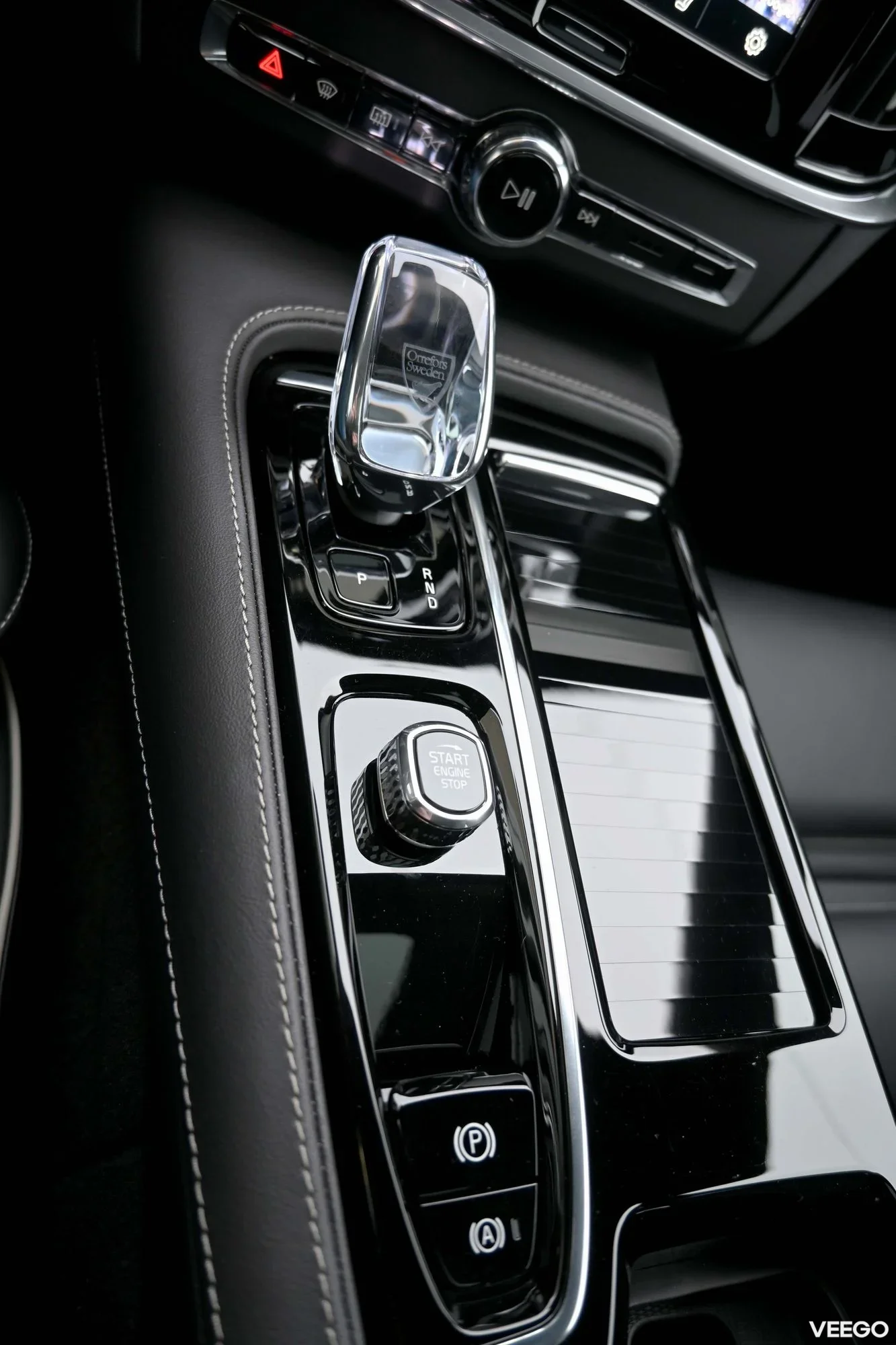 Volvo S90 AWD T8 B&W ULTIMATE DARK XENIUM INTELLI SAFE FULL 2 335kW