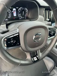 Volvo S90 R-Design 2.0 186kW thumbnail