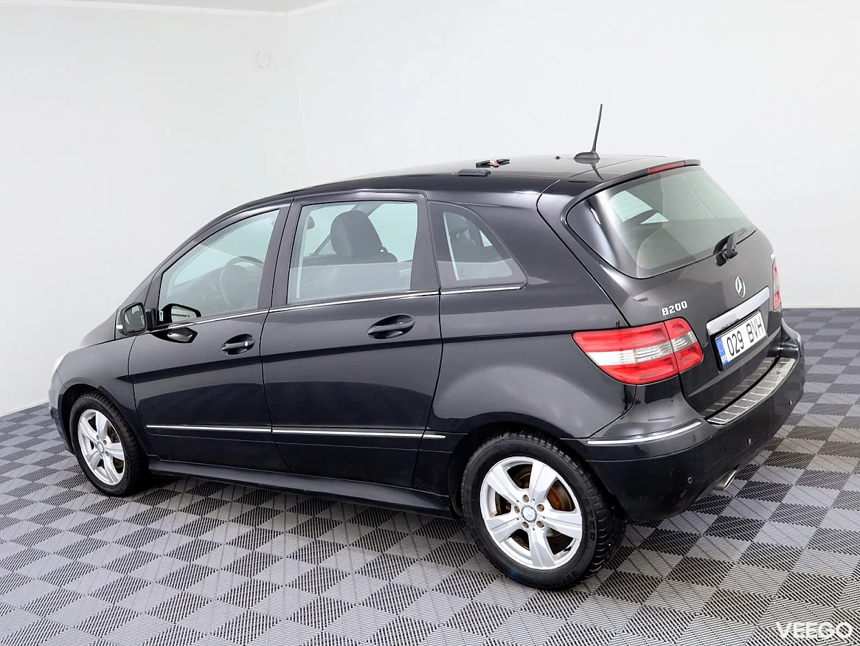 Mercedes-Benz B180 2.0 85kW
