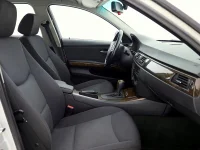 BMW 320 2.0 121kW thumbnail