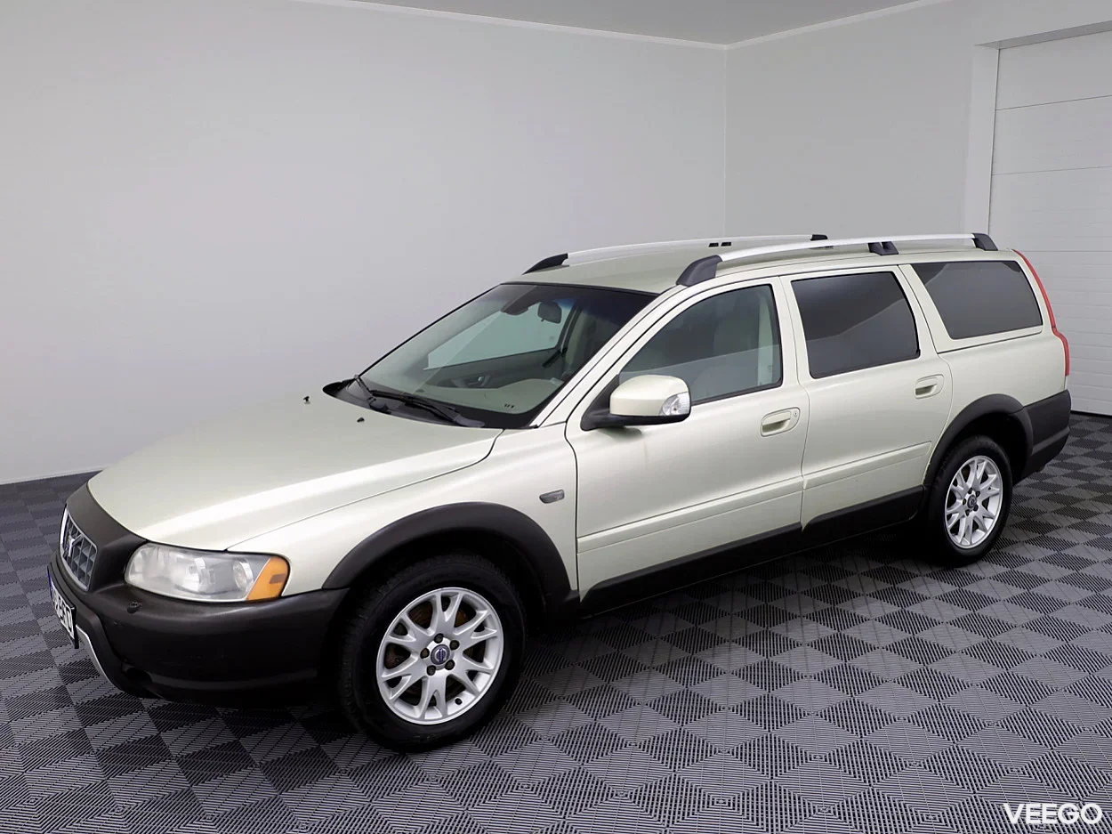 Volvo XC70 2.4 136kW