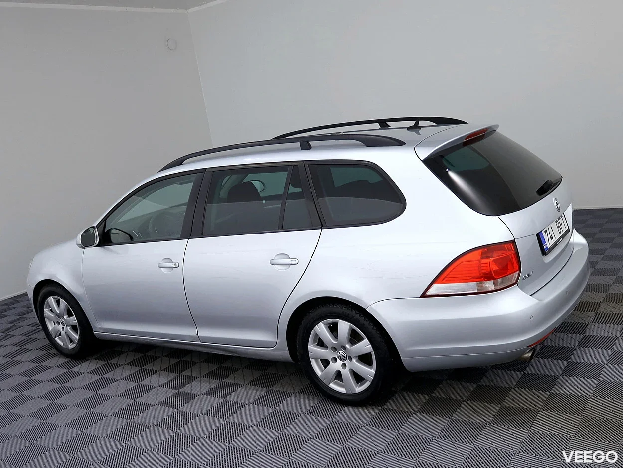 Volkswagen Golf 1.2 77kW
