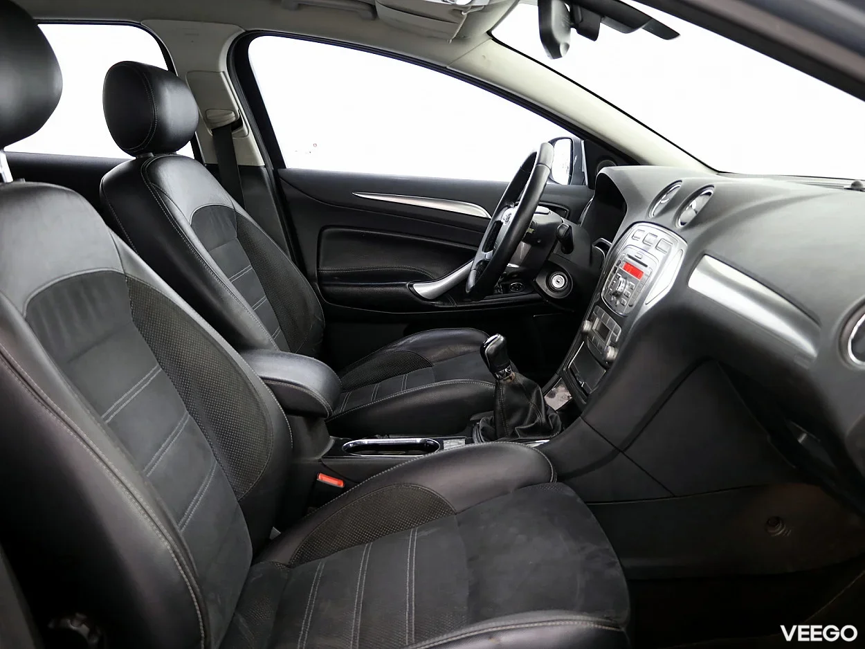 Ford Mondeo 1.8 93kW