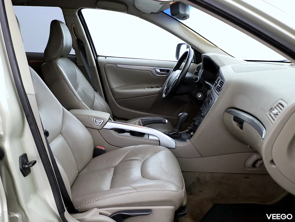 Volvo XC70 2.4 136kW