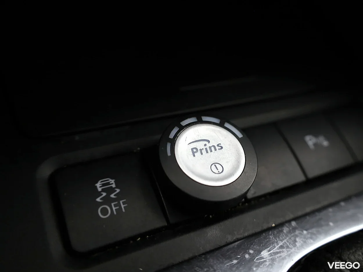 Volkswagen Golf 1.2 77kW