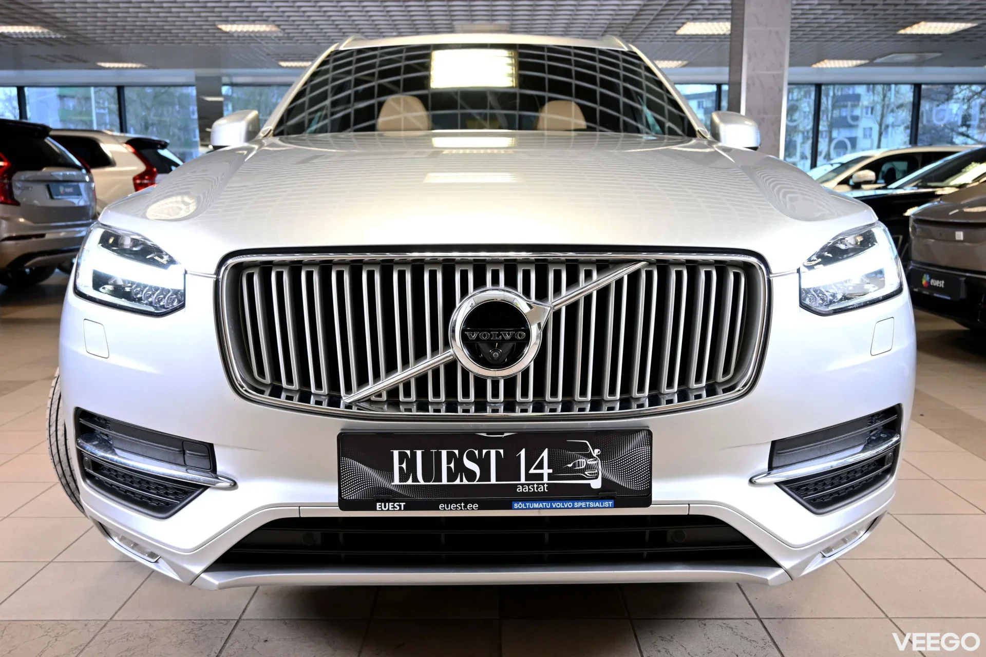 Volvo XC90 AWD 4C B&W LUXURY+ INSCRIPTION XENIUM INTELLI FULL 2 173kW