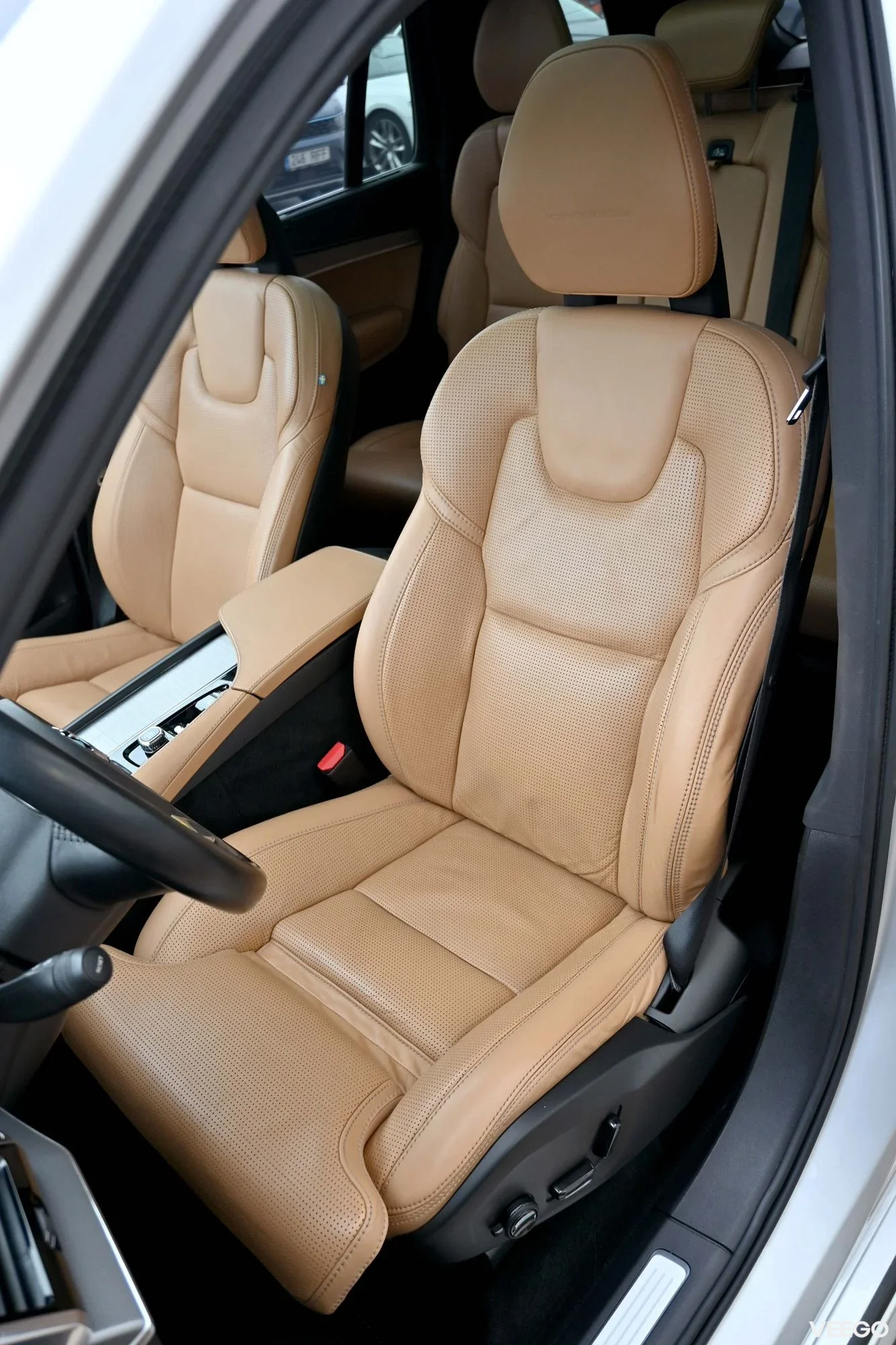 Volvo XC90 AWD 4C B&W LUXURY+ INSCRIPTION XENIUM INTELLI FULL 2 173kW