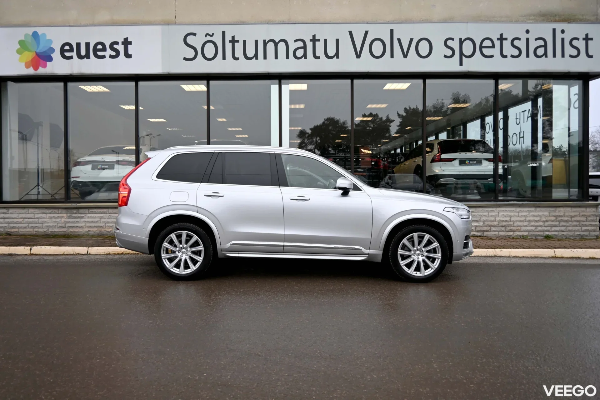 Volvo XC90 AWD 4C B&W LUXURY+ INSCRIPTION XENIUM INTELLI FULL 2 173kW