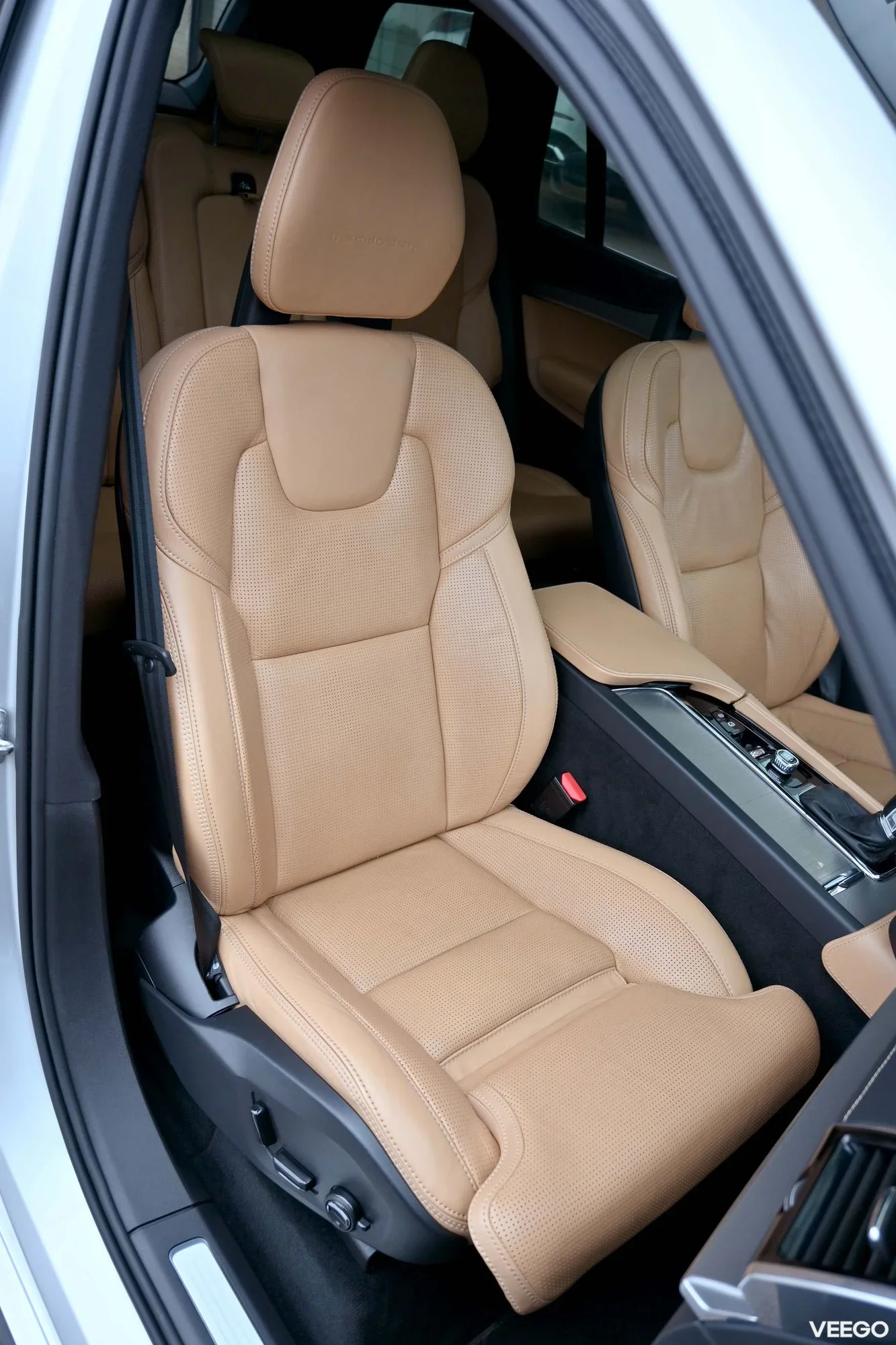 Volvo XC90 AWD 4C B&W LUXURY+ INSCRIPTION XENIUM INTELLI FULL 2 173kW