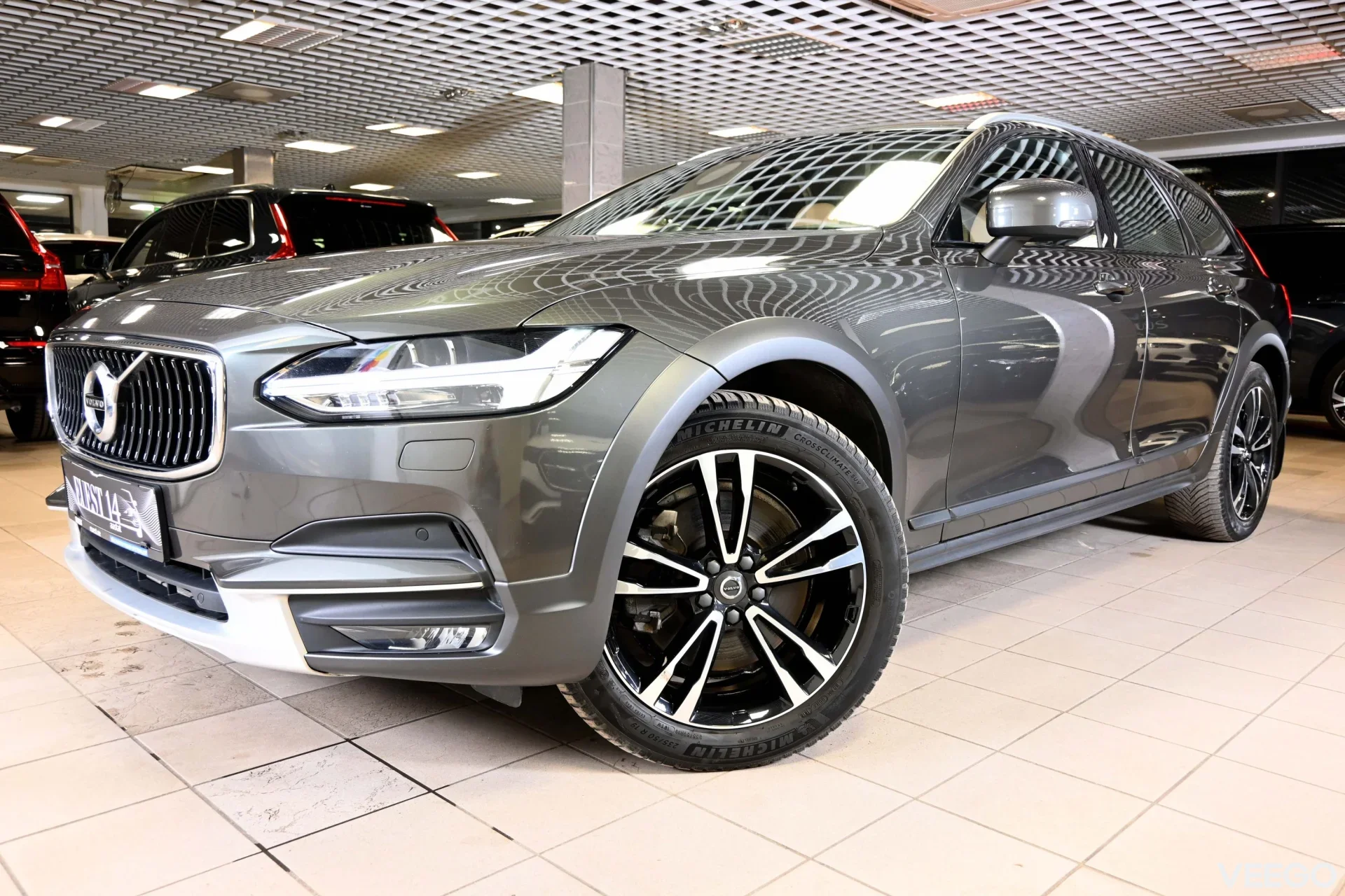 Volvo V90 Cross Country AWD B&W LUXURY INSCRIPTION XENIUM FULL 2