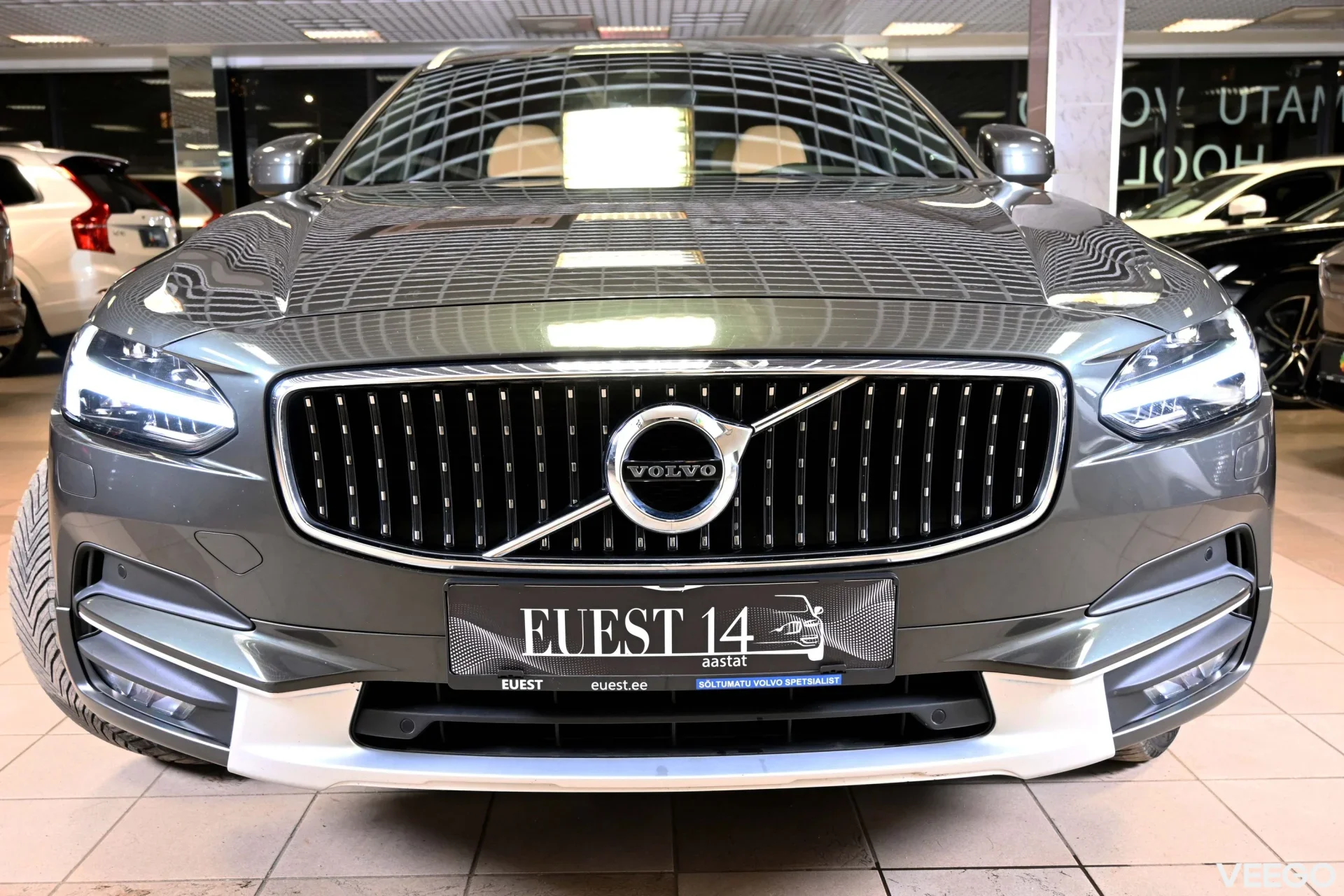 Volvo V90 Cross Country AWD B&W LUXURY INSCRIPTION XENIUM FULL 2
