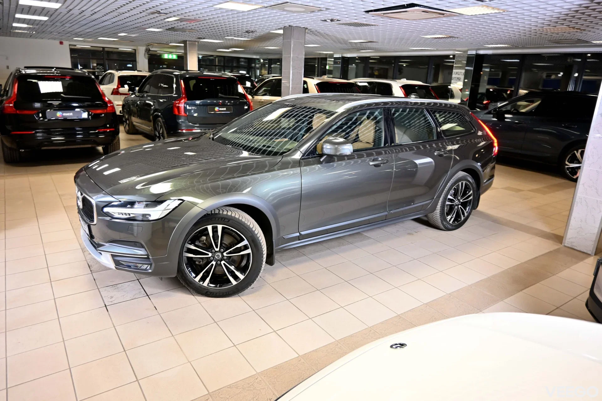 Volvo V90 Cross Country AWD B&W LUXURY INSCRIPTION XENIUM FULL 2
