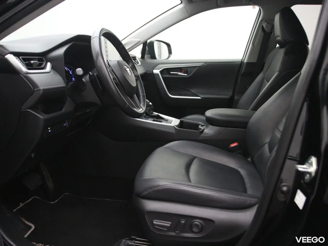 Toyota rav-4 2.5 131kW