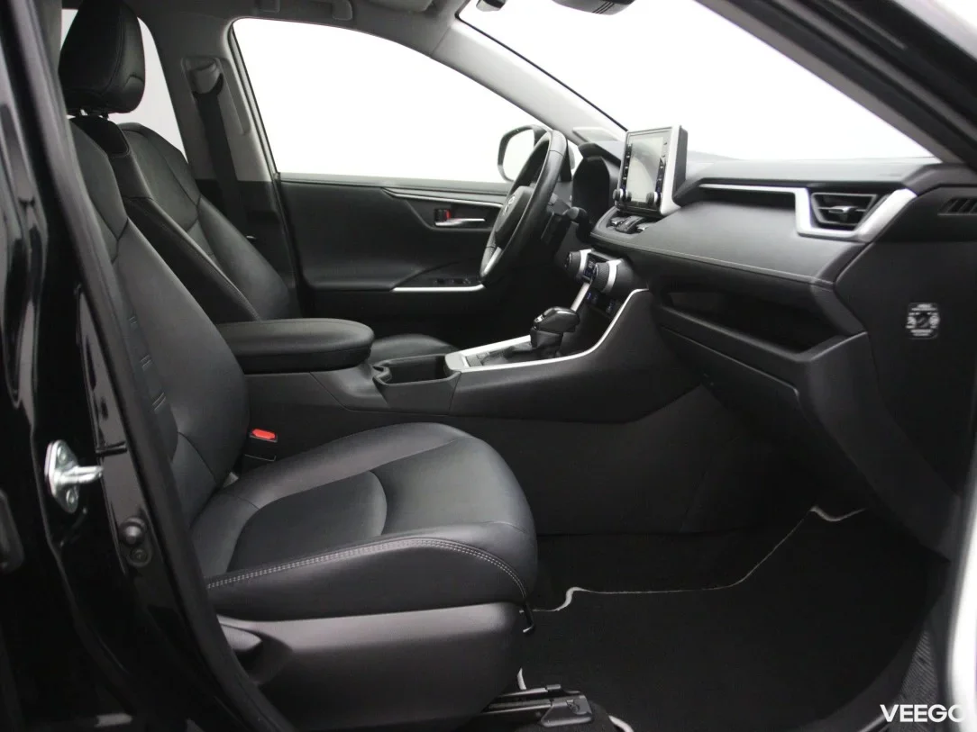 Toyota rav-4 2.5 131kW