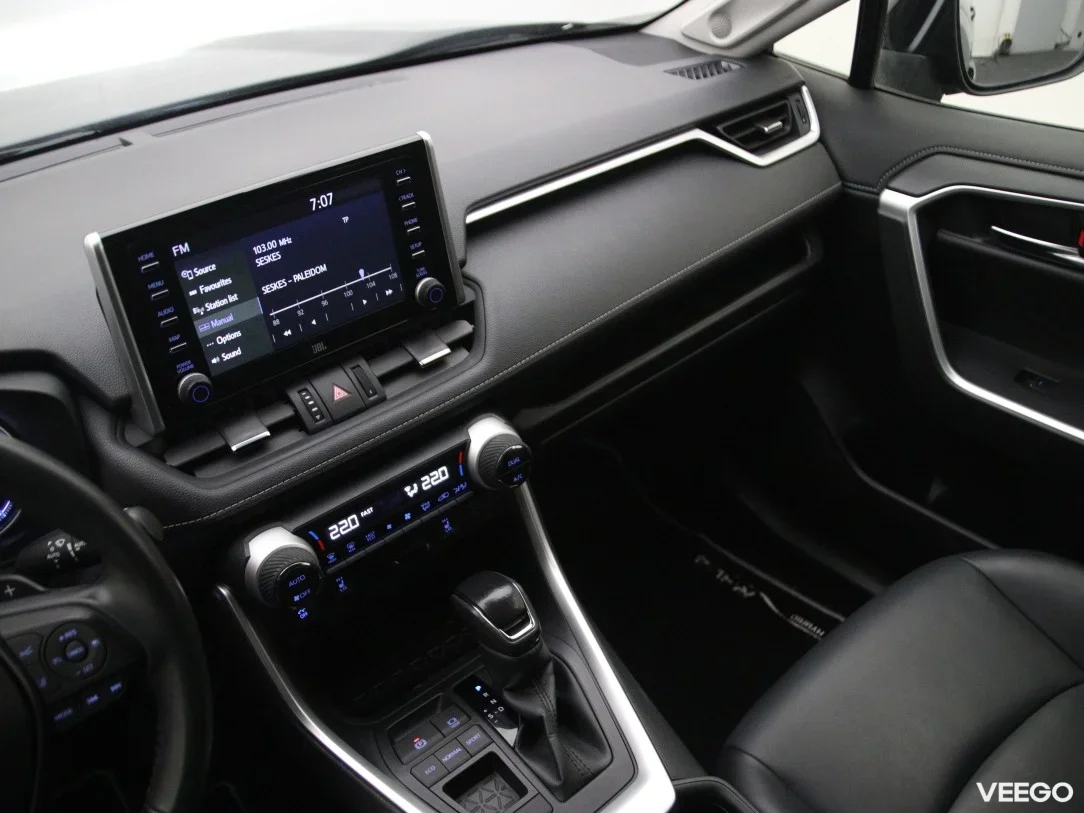 Toyota rav-4 2.5 131kW