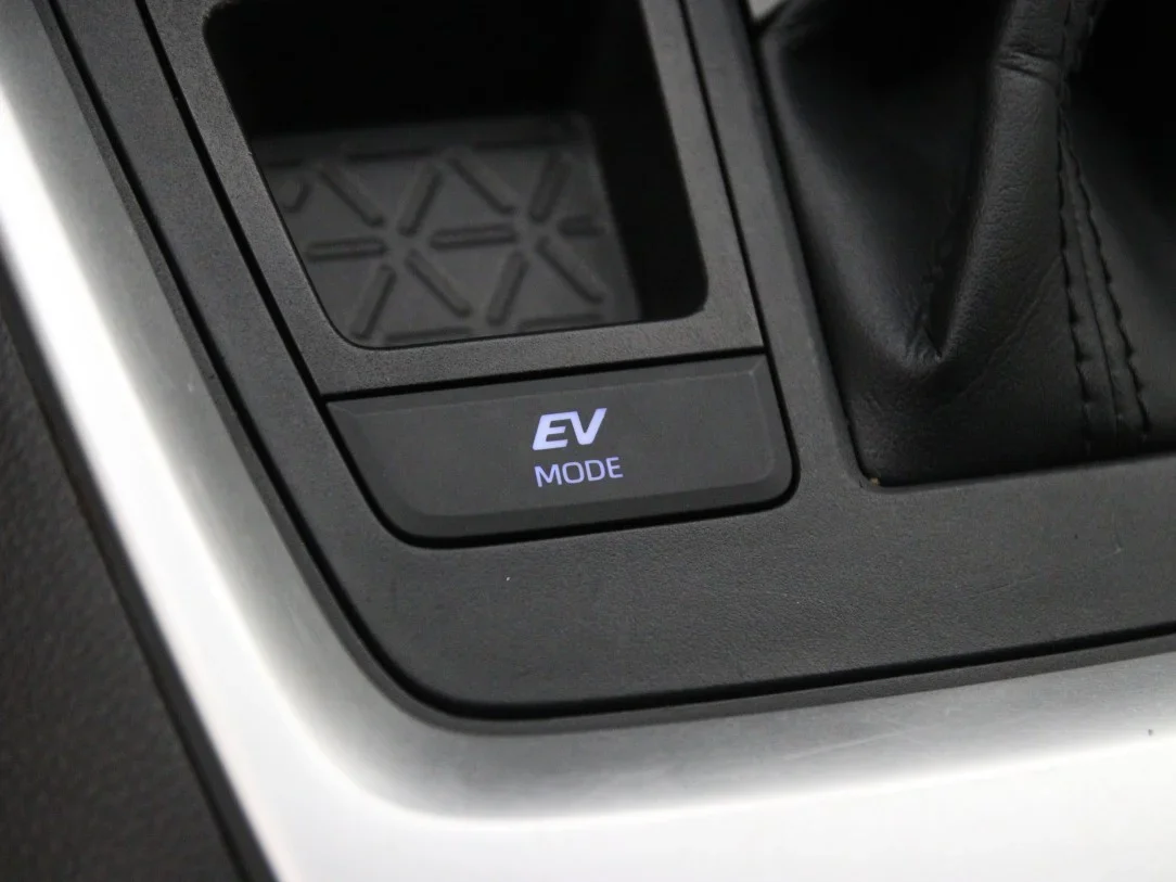 Toyota rav-4 2.5 131kW