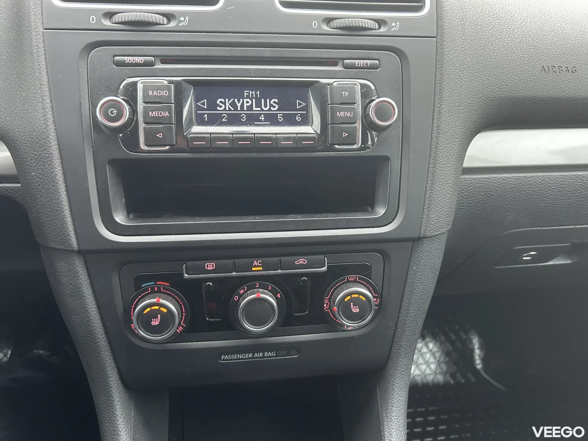 Volkswagen Golf 1.2 77kW