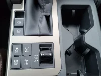 Toyota Land Cruiser 151kW thumbnail