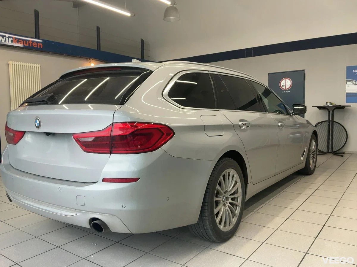 BMW 530 3.0 195kW