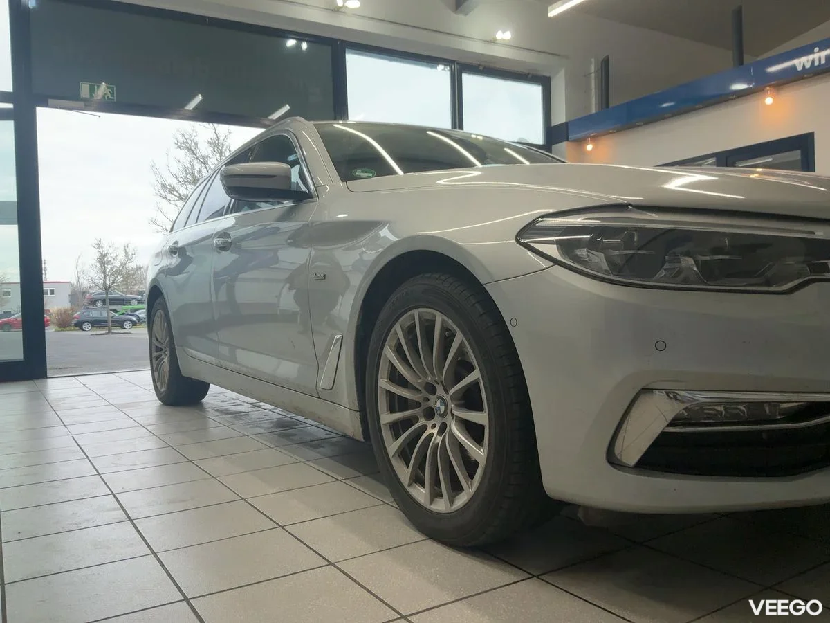 BMW 530 3.0 195kW