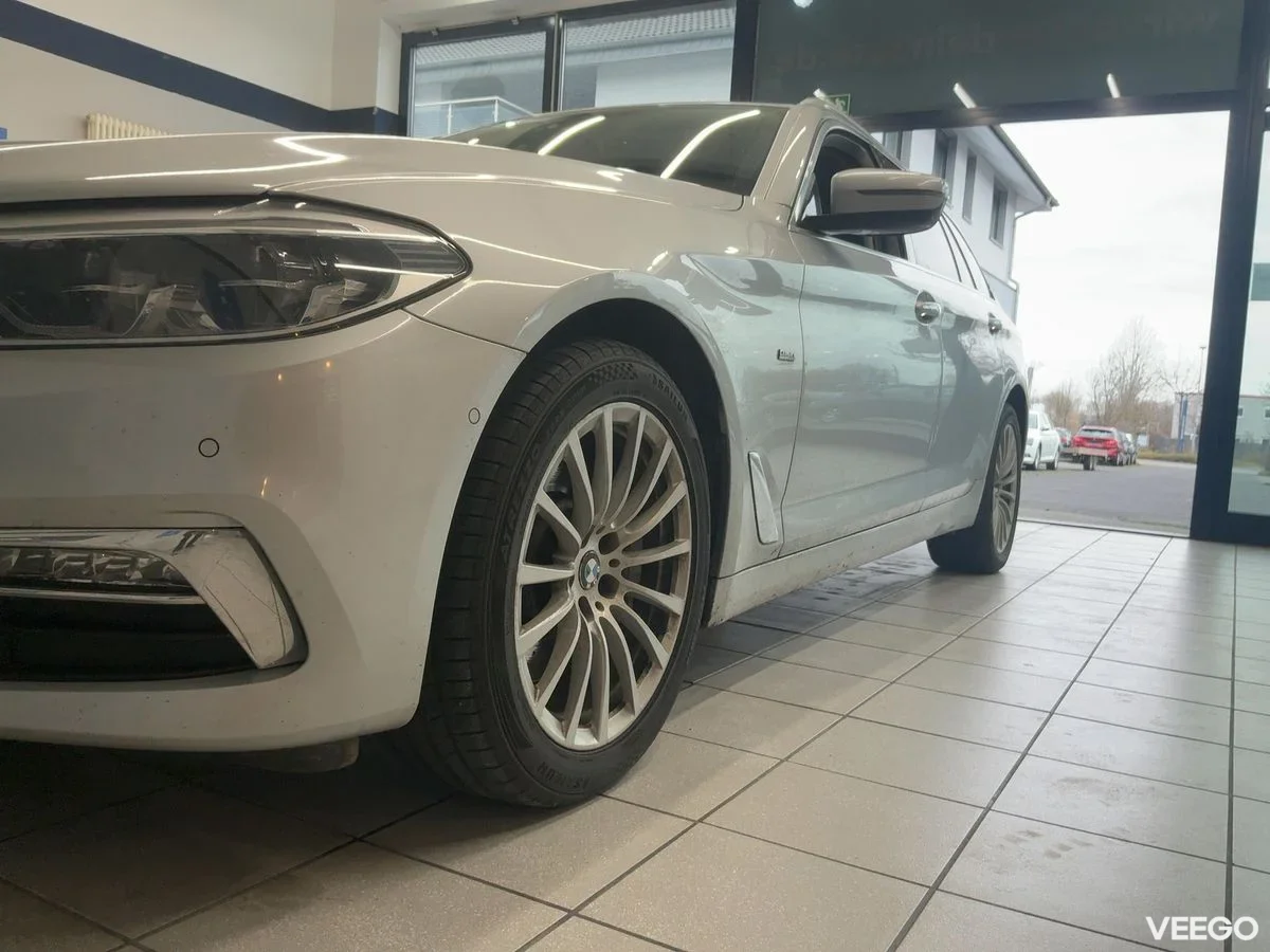 BMW 530 3.0 195kW