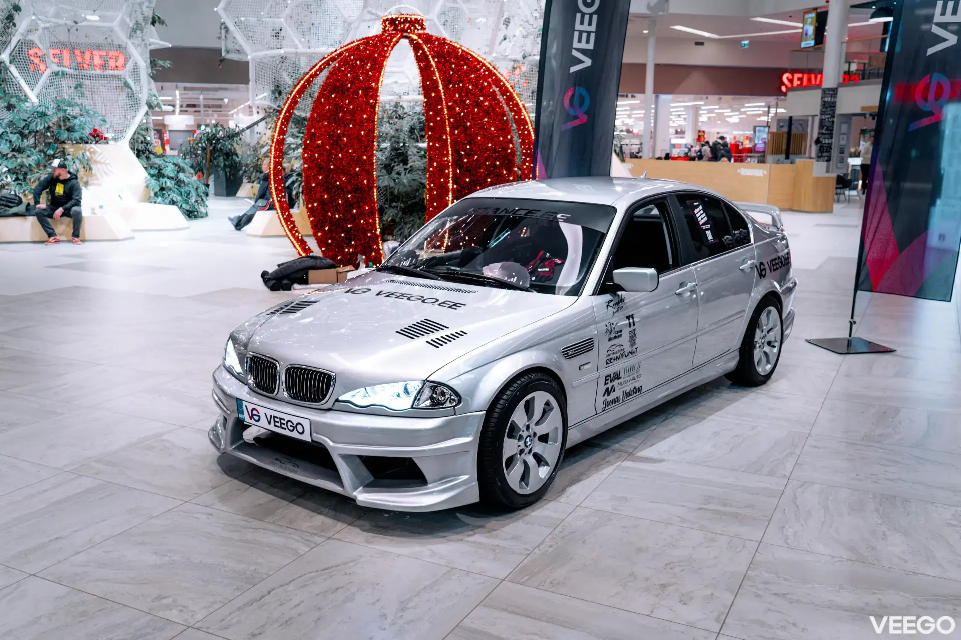 BMW 323I LOOSIAUTO X VEEGO ee 2 5 125kW Veego