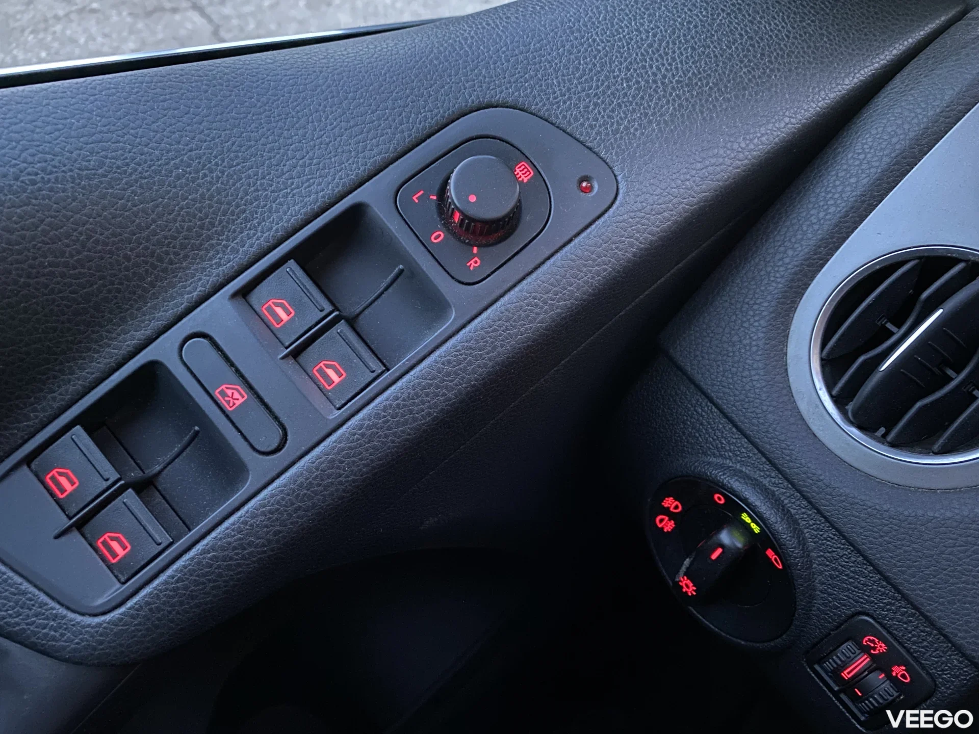 Volkswagen Tiguan SPORT JA STYLE 1.4 110kW