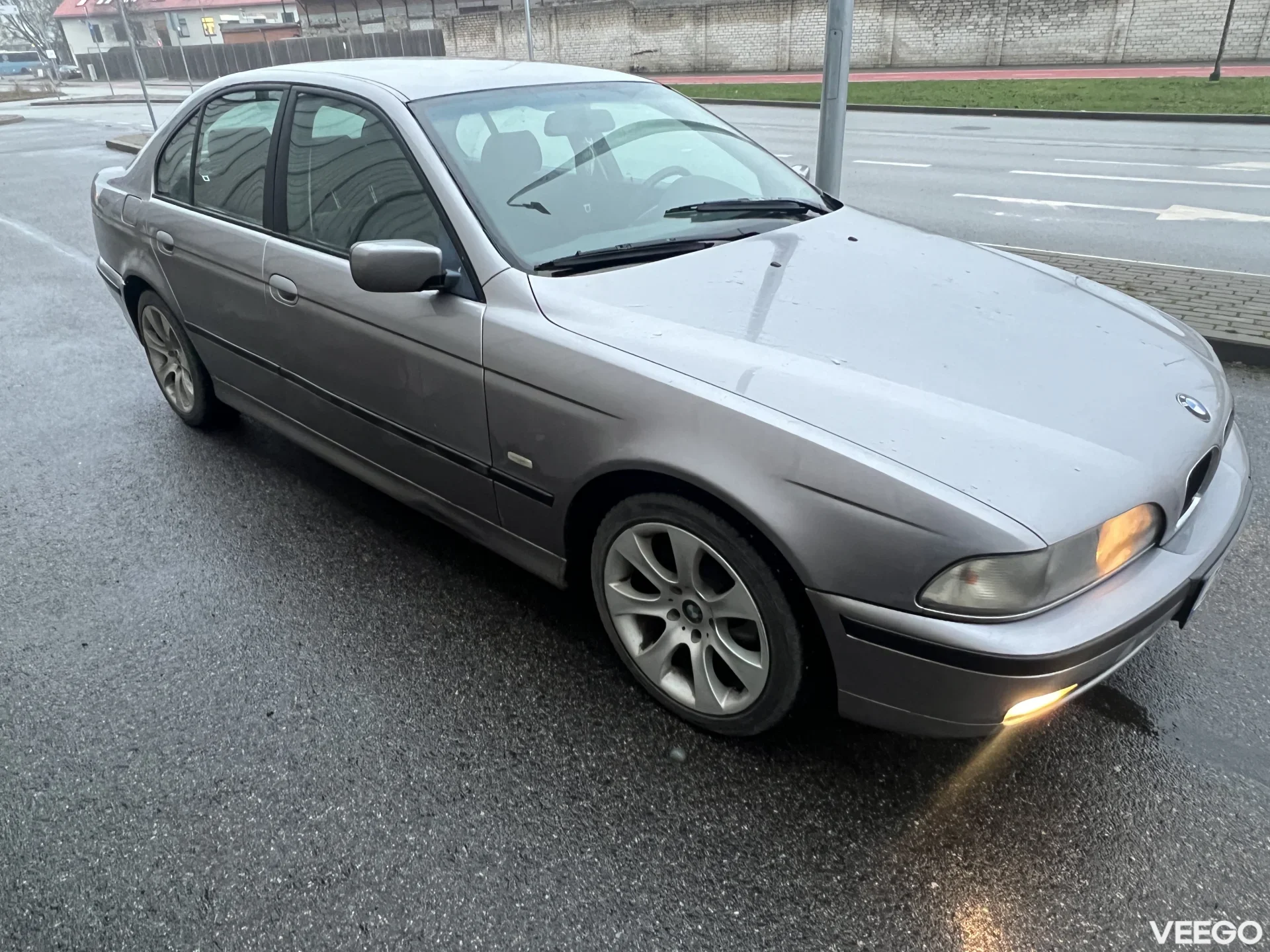 BMW 520 2.0 110kW