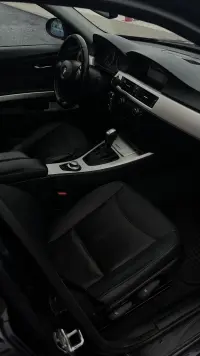 BMW 320 2.0 130kW thumbnail