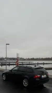 BMW 320 2.0 130kW thumbnail