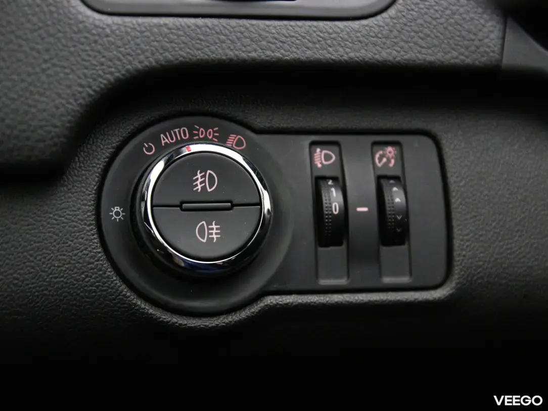 Opel Insignia 1.4 103kW