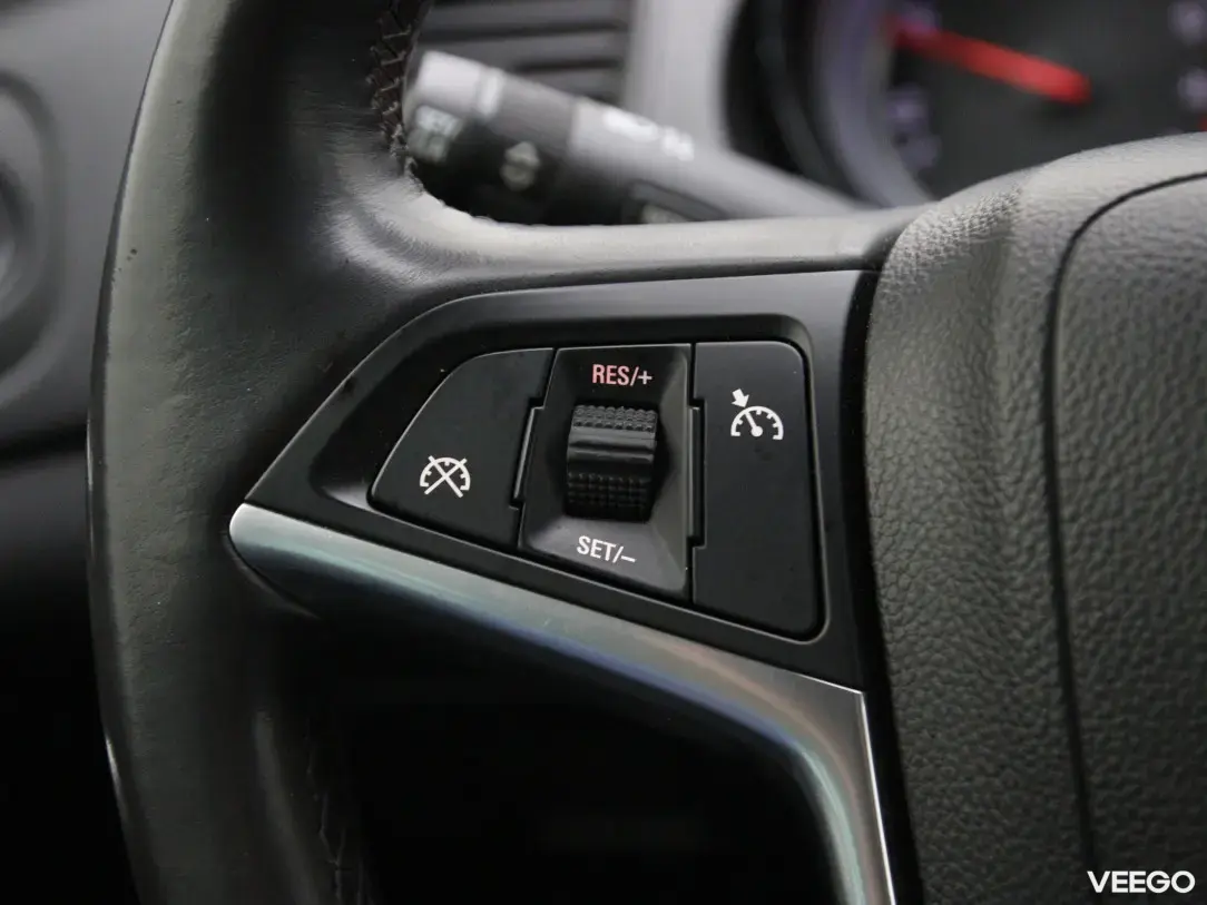 Opel Insignia 1.4 103kW