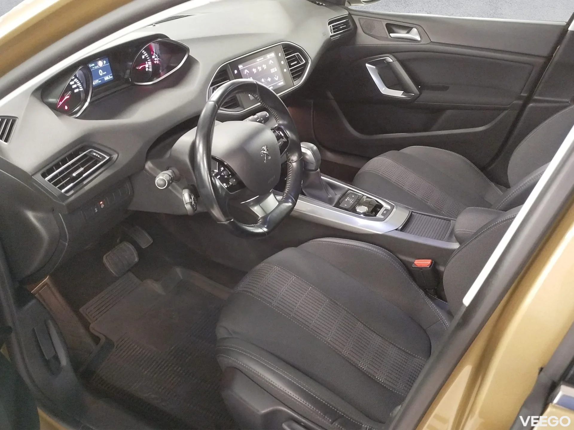 Peugeot 308 Active 1,2 Turbo Pure Tech 130hp EAT6 96kW