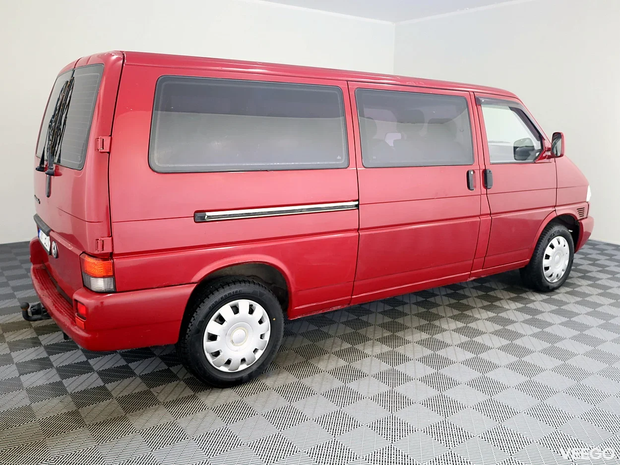 Volkswagen Caravelle 2.4 57kW
