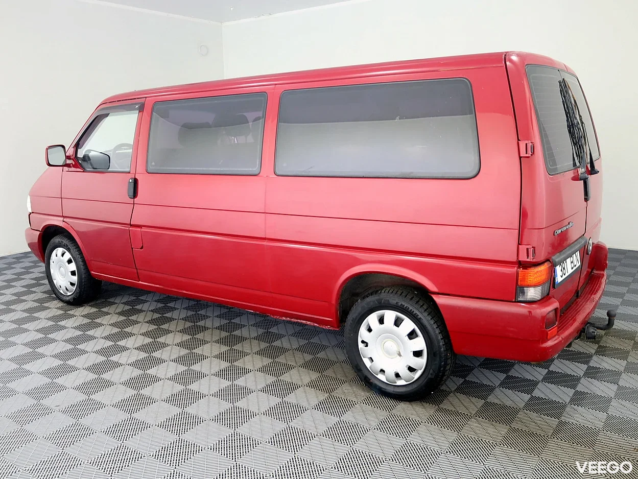 Volkswagen Caravelle 2.4 57kW