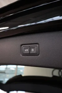 Audi SQ7 373kW thumbnail