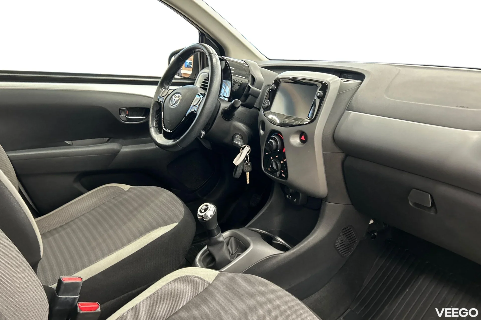 Toyota Aygo X-Play 1 53kW