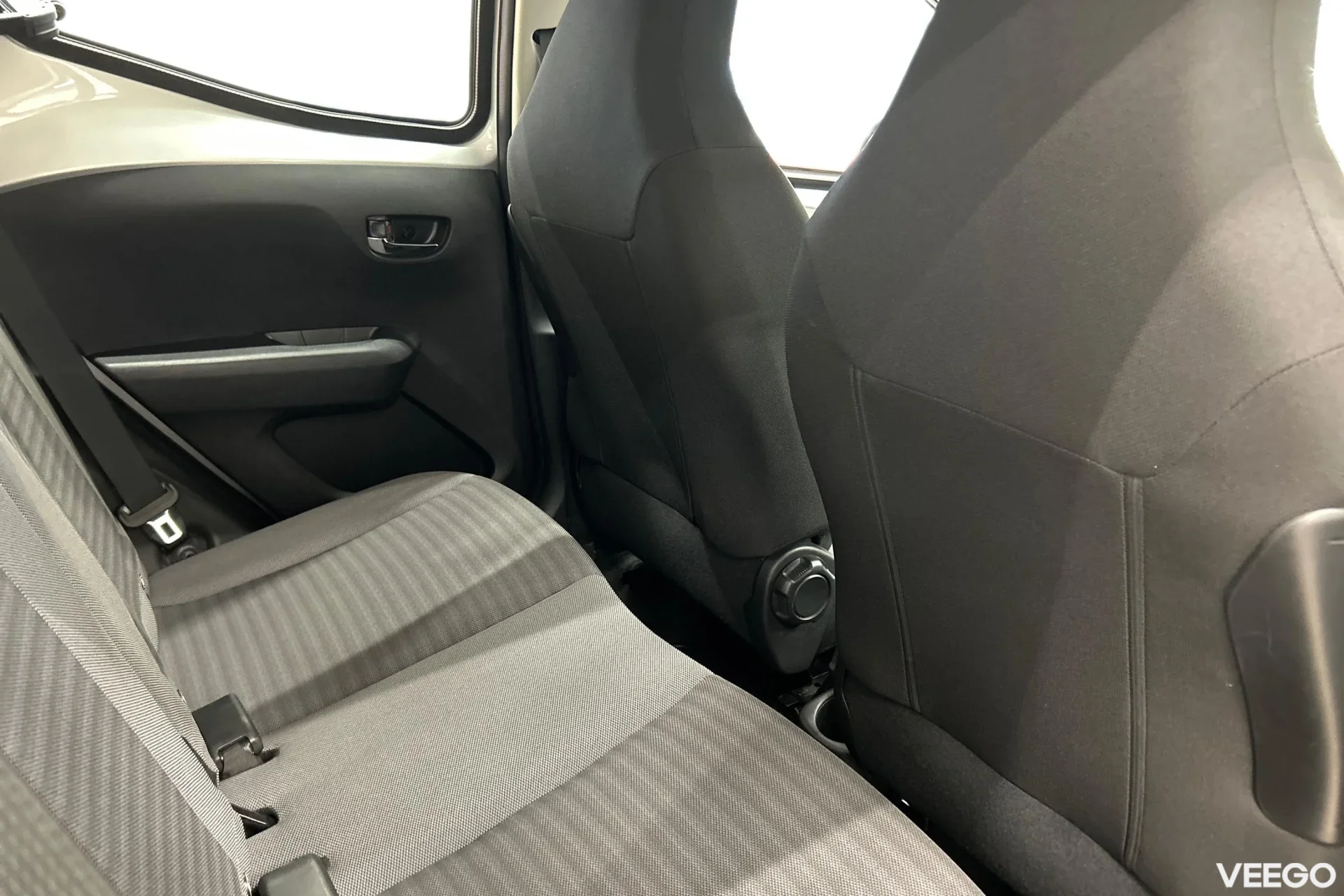 Toyota Aygo X-Play 1 53kW