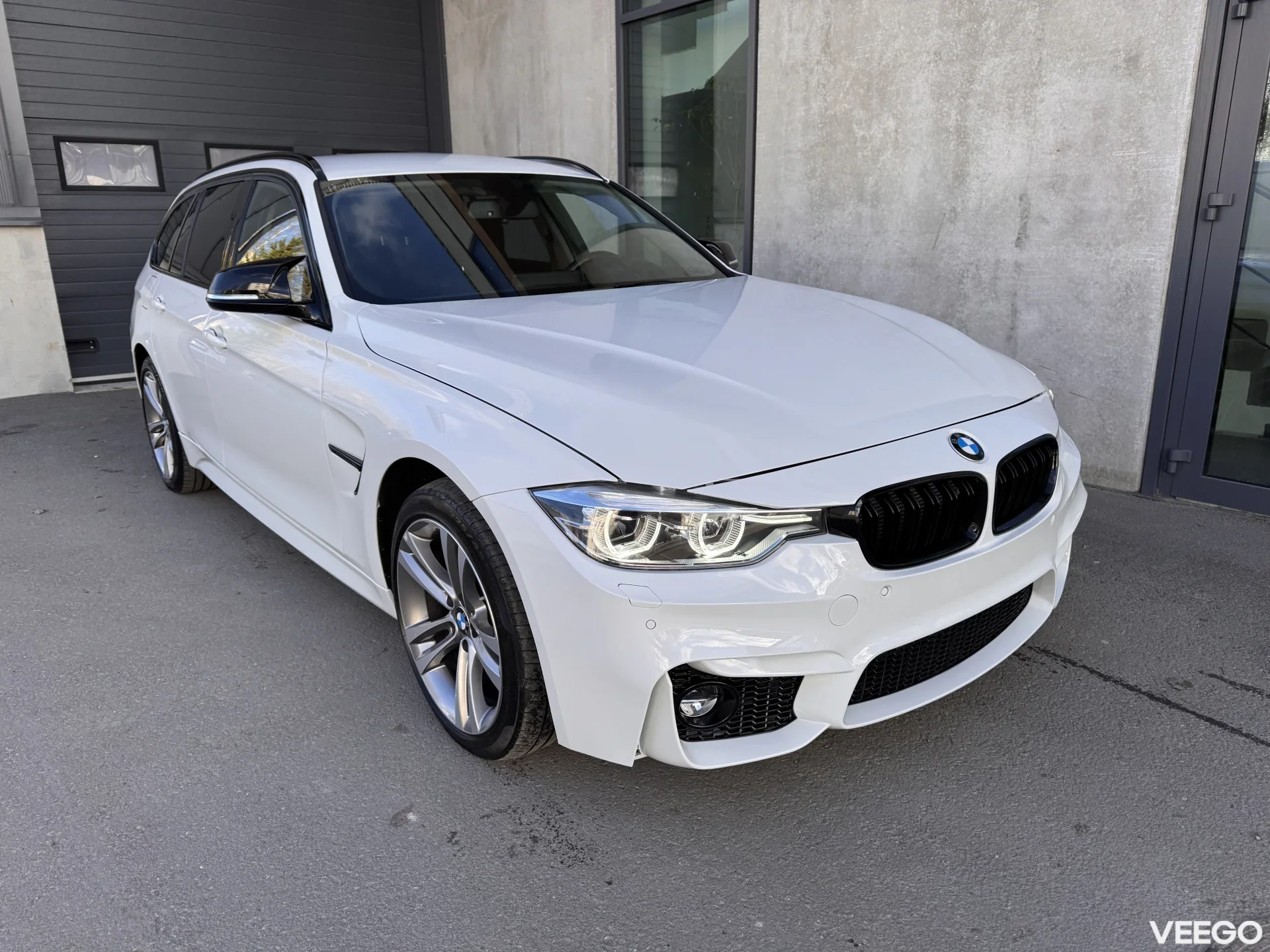 BMW 330 M-Pakett 3.0 190kW