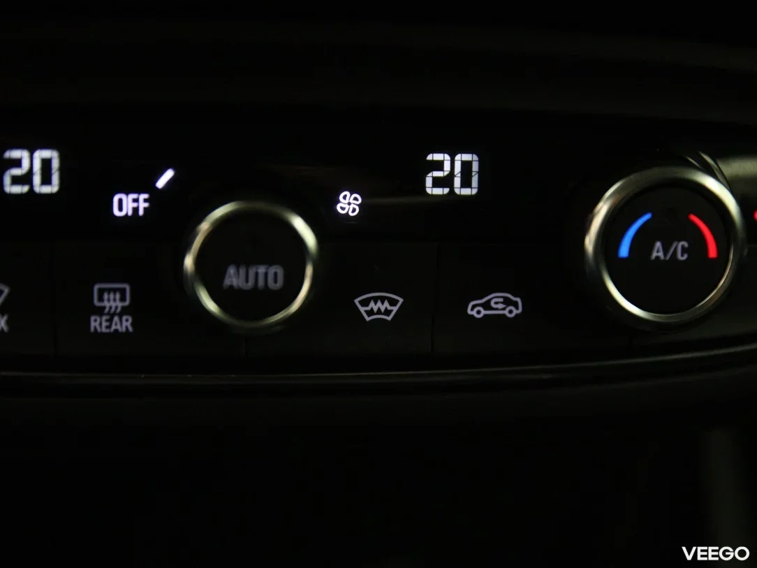 Opel Crossland X 1.2 81kW