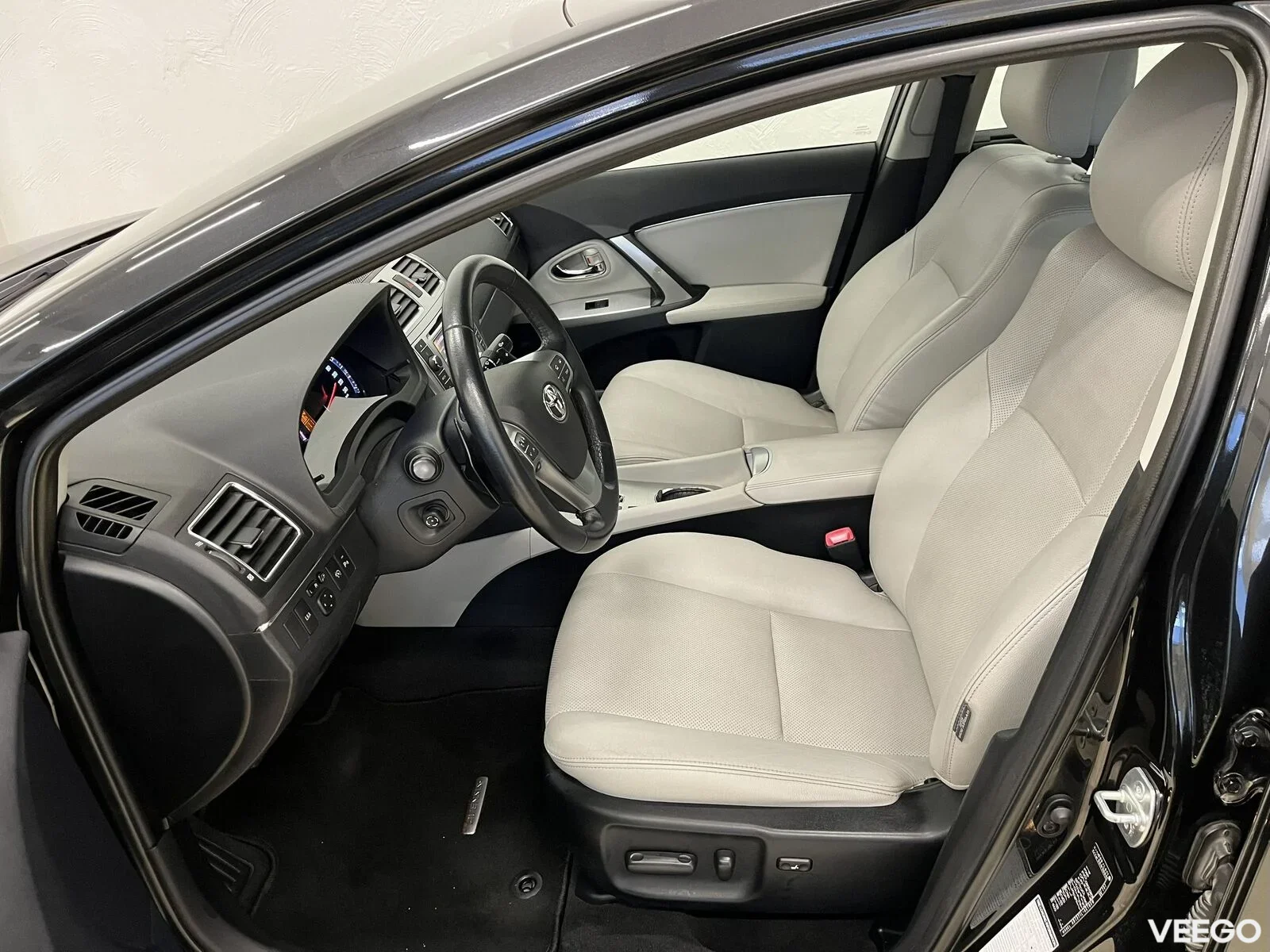 Toyota Avensis 110kW