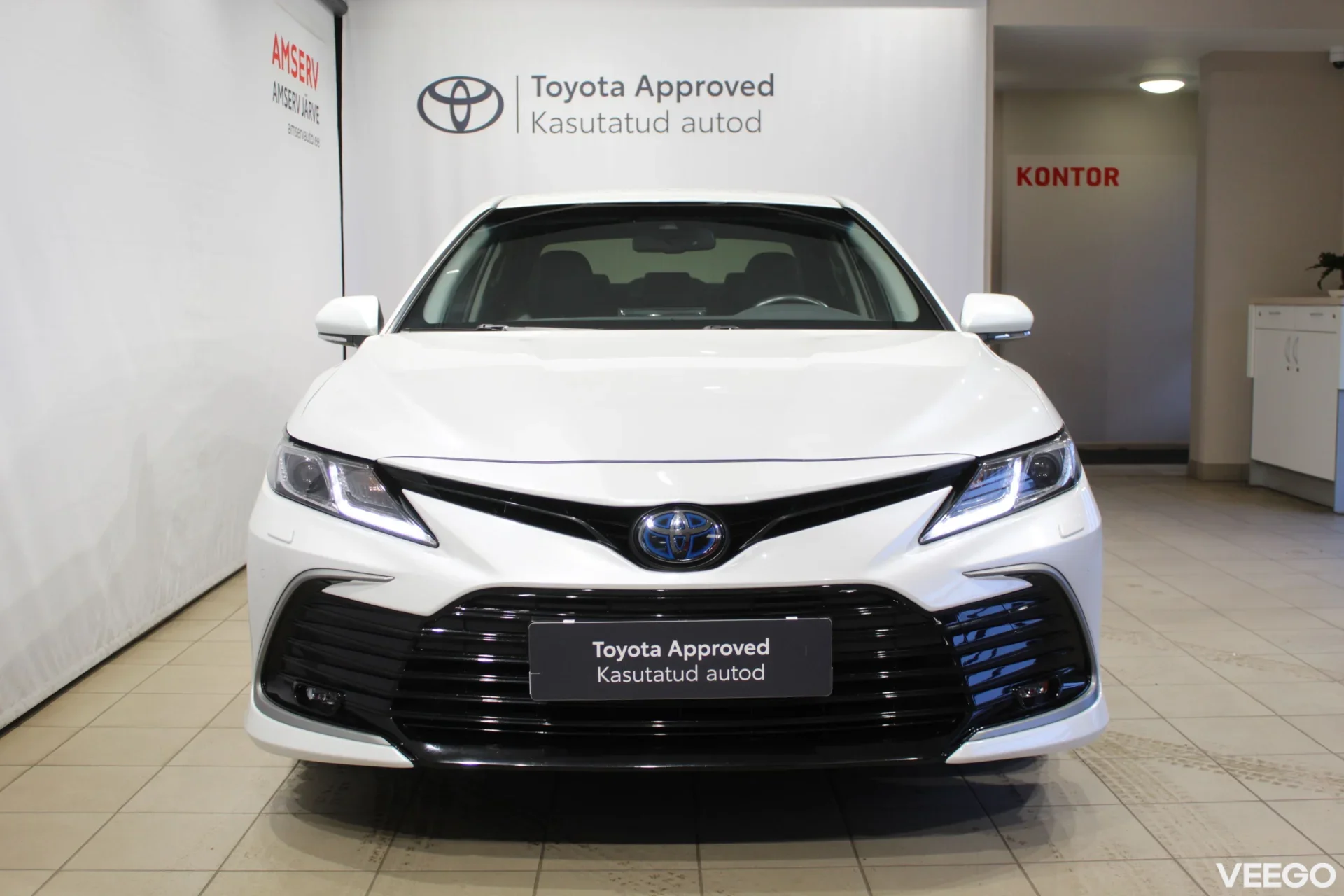 Toyota Camry Luxury Business 2.5 131kW
